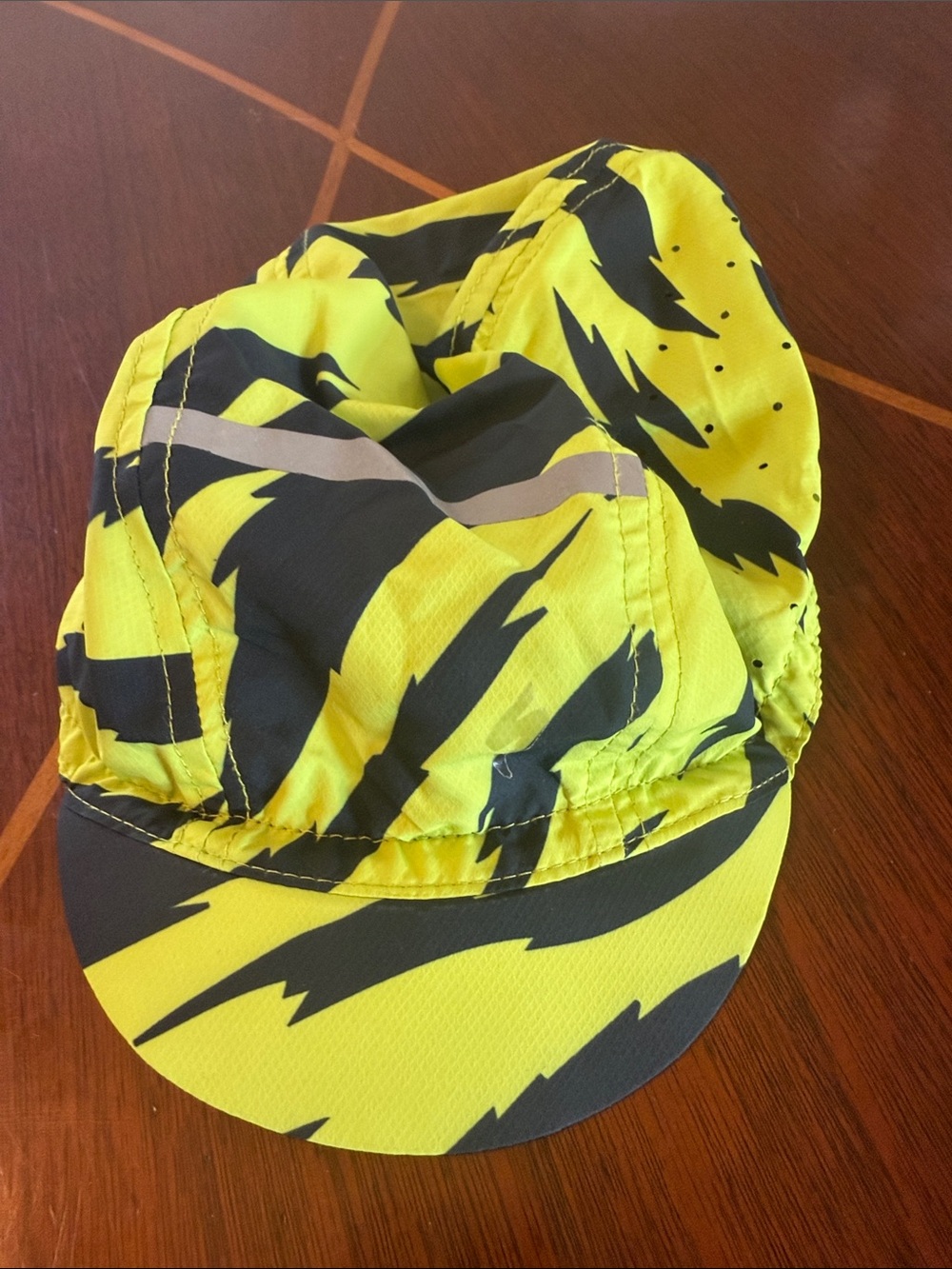 Specialized Yellow & Black Cycling Cap with Reflective Stripe